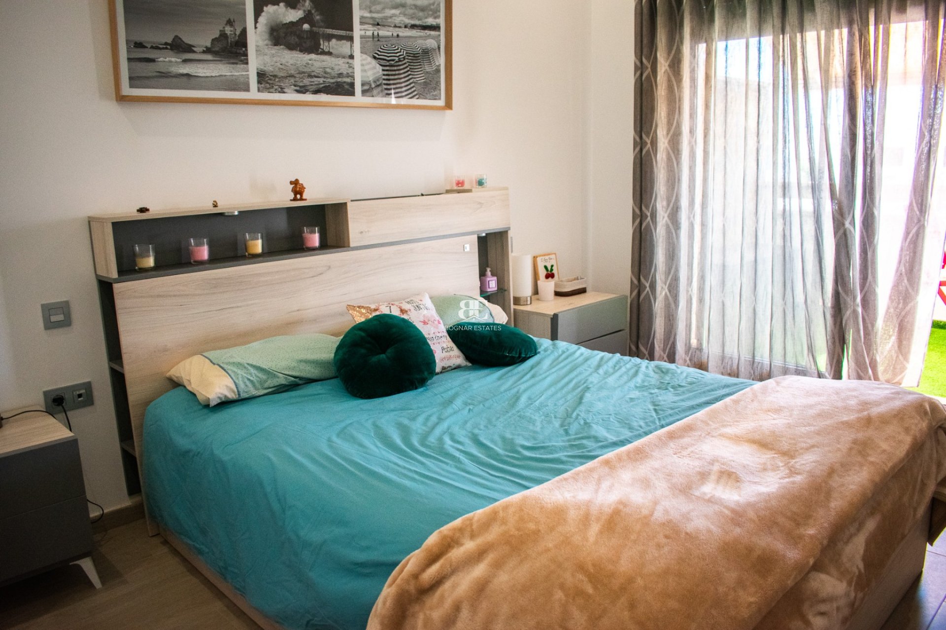 Resale - Villa -
Pilar de la Horadada - Torre de la Horadada
