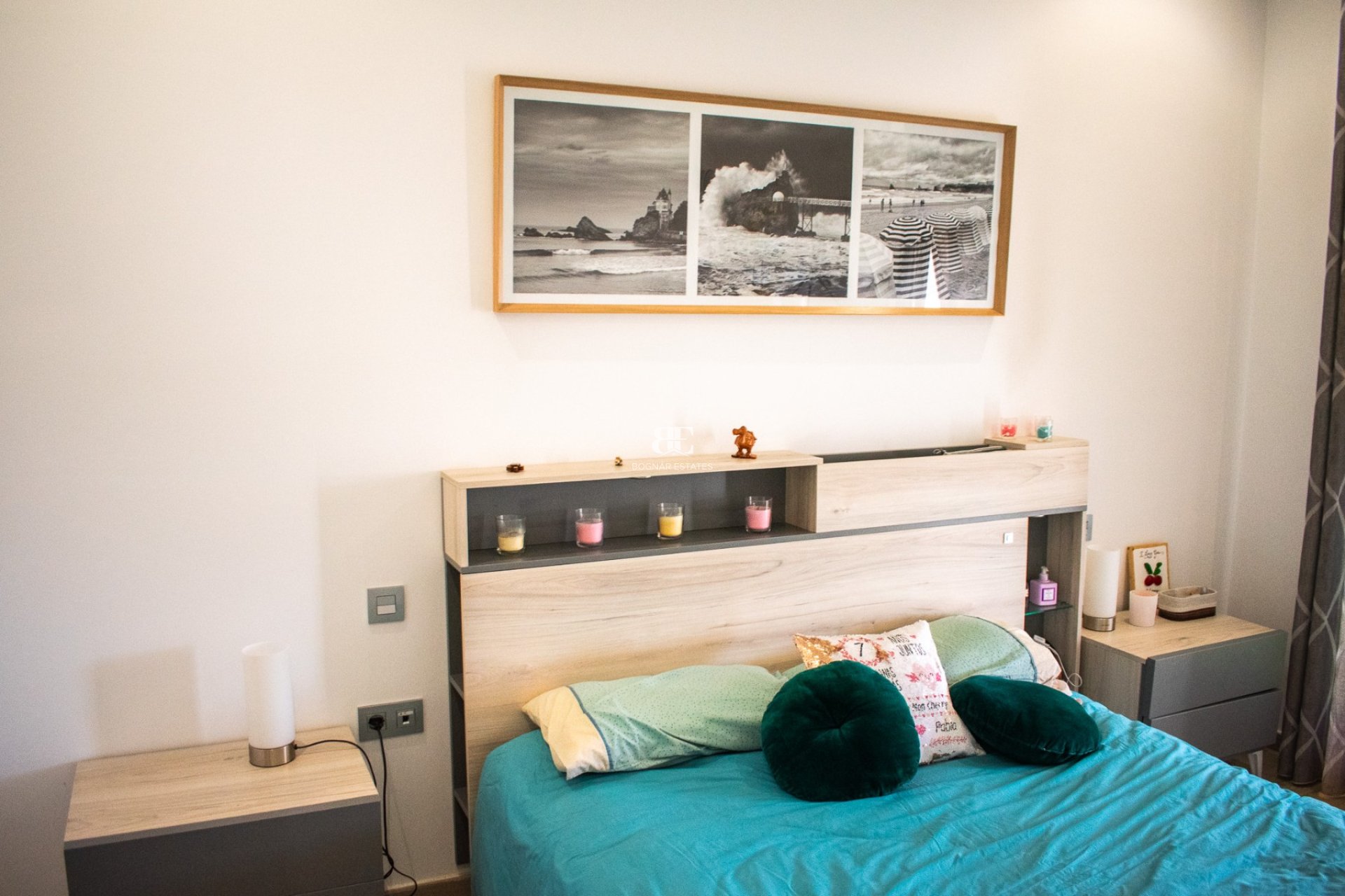 Resale - Villa -
Pilar de la Horadada - Torre de la Horadada