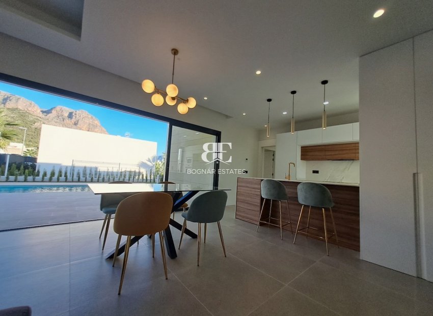 Resale - Villa -
Polop - Urbanizaciones