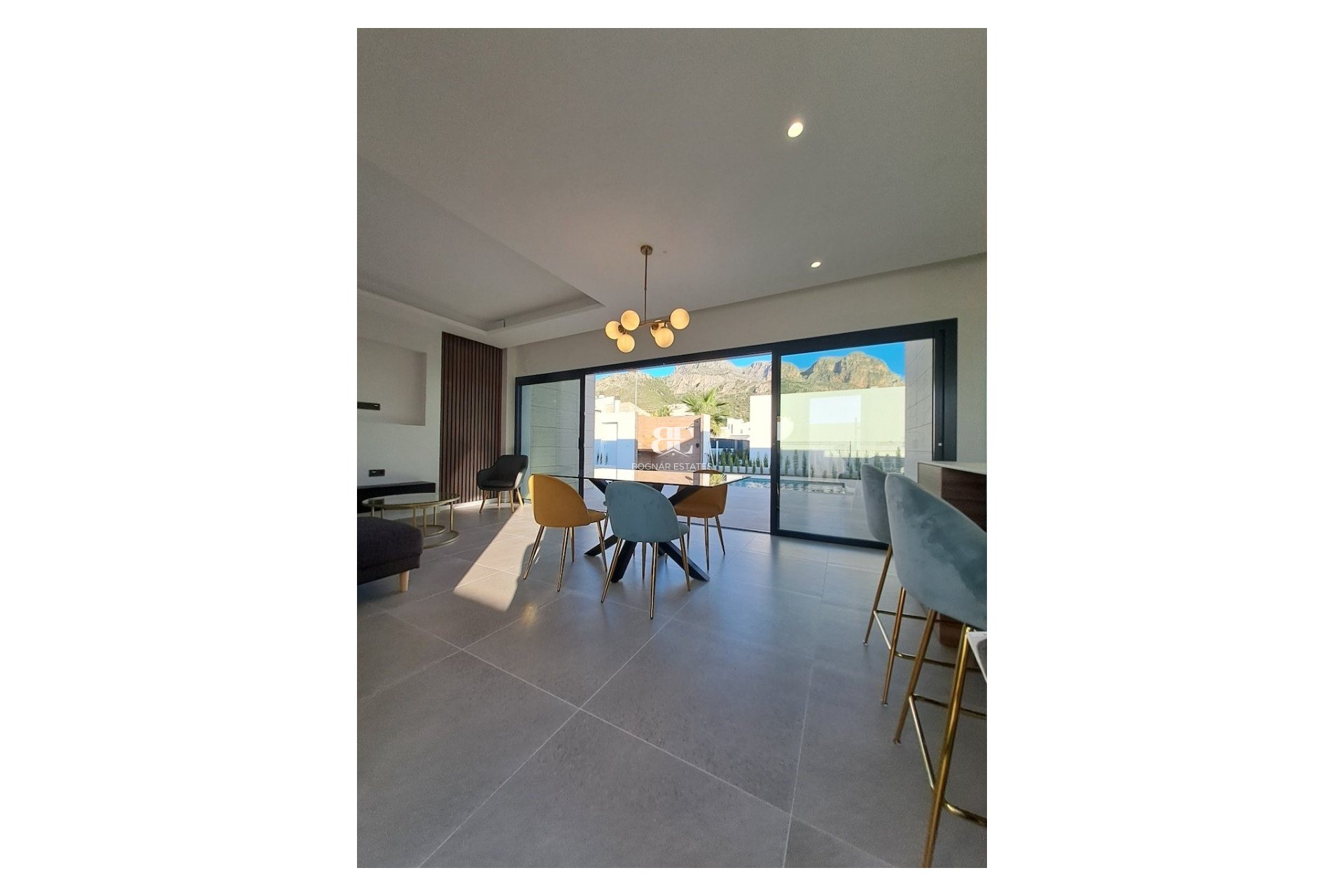 Resale - Villa -
Polop - Urbanizaciones