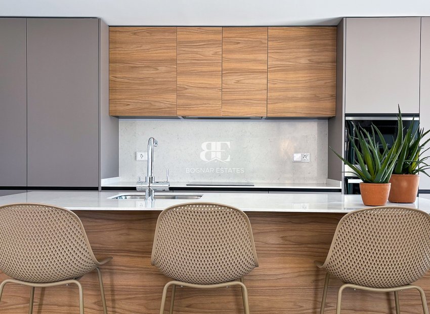 Resale - Villa -
Polop