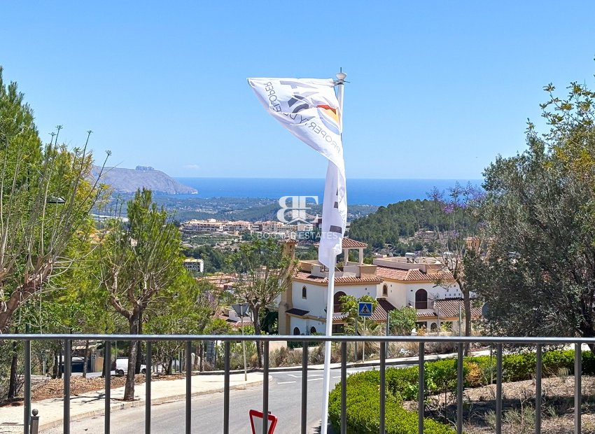 Resale - Villa -
Polop