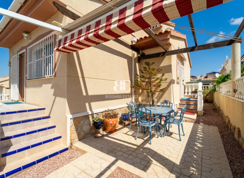 Resale - Villa -
Rojales - Benimar