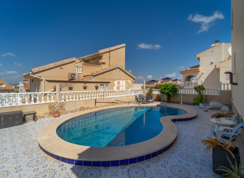 Resale - Villa -
Rojales - Benimar