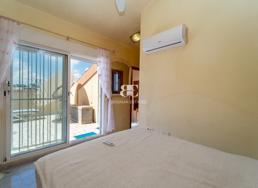 Resale - Villa -
Rojales - Benimar