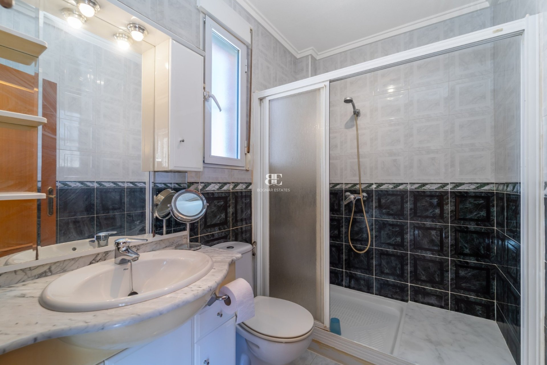 Resale - Villa -
Rojales - Benimar