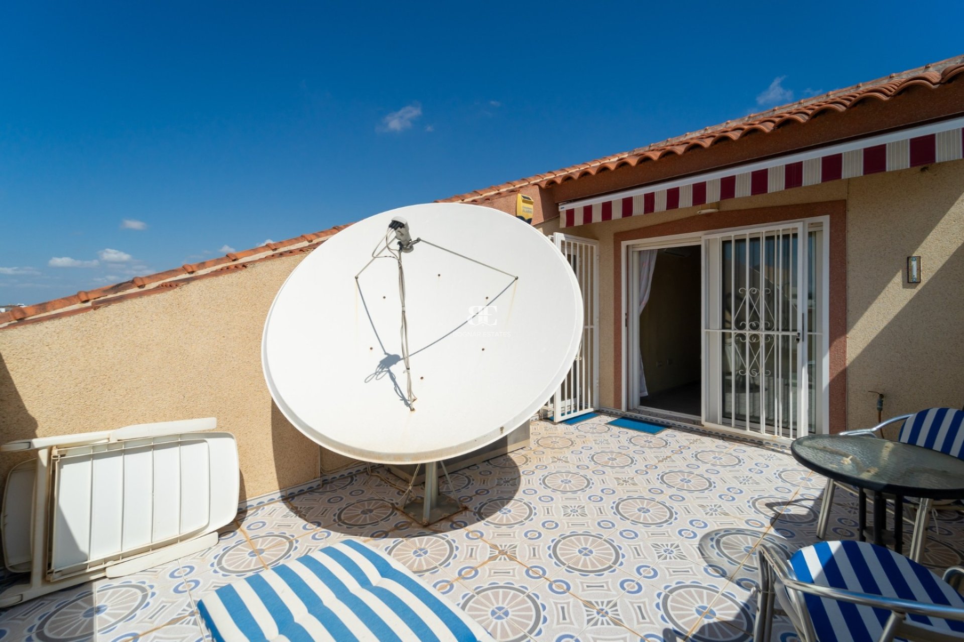 Resale - Villa -
Rojales - Benimar