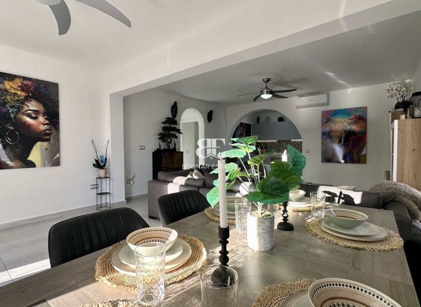 Resale - Villa -
Rojales - Ciudad Quesada