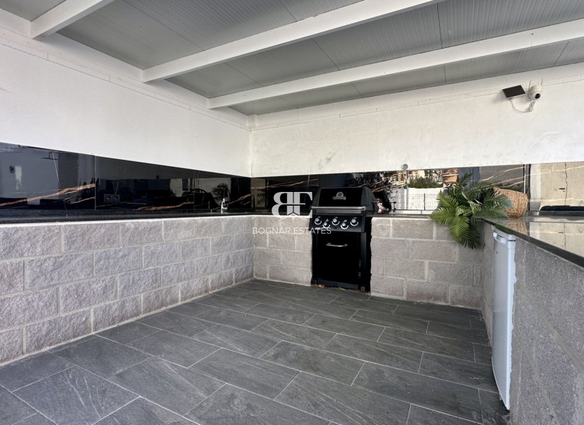 Resale - Villa -
Rojales - Ciudad Quesada