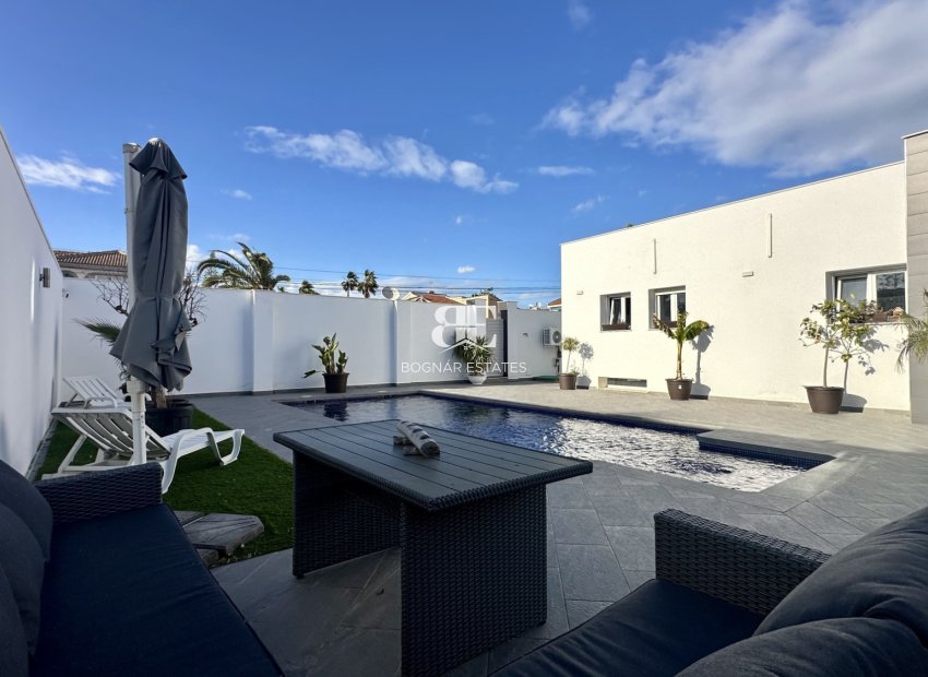 Resale - Villa -
Rojales - Ciudad Quesada