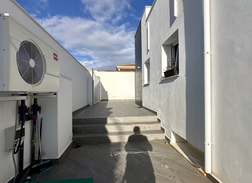 Resale - Villa -
Rojales - Ciudad Quesada