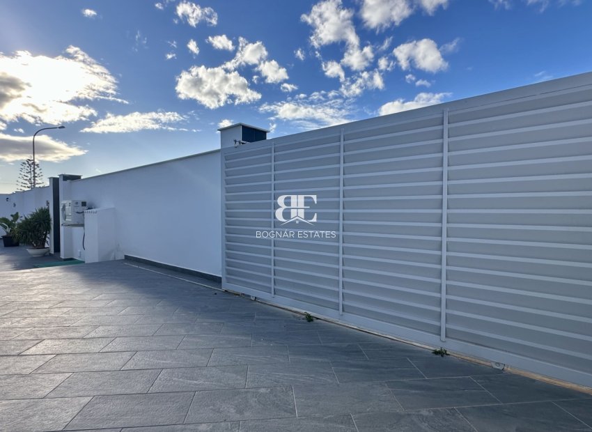 Resale - Villa -
Rojales - Ciudad Quesada