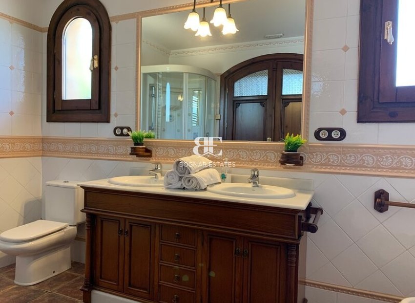 Resale - Villa -
Rojales - Ciudad Quesada