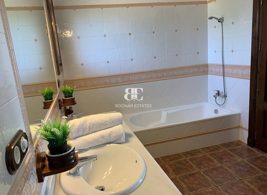 Resale - Villa -
Rojales - Ciudad Quesada