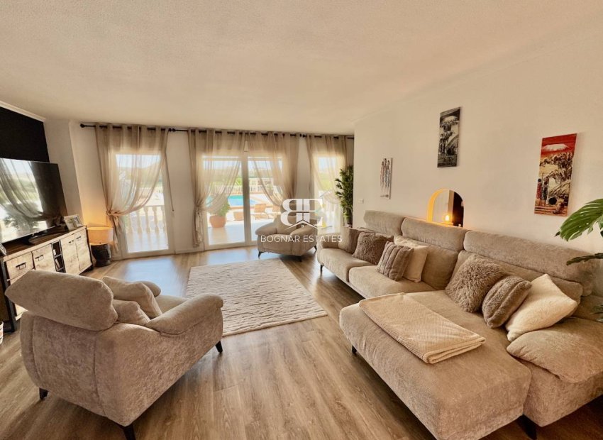 Resale - Villa -
Rojales - Ciudad Quesada
