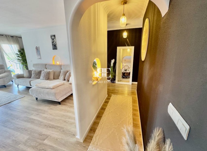 Resale - Villa -
Rojales - Ciudad Quesada