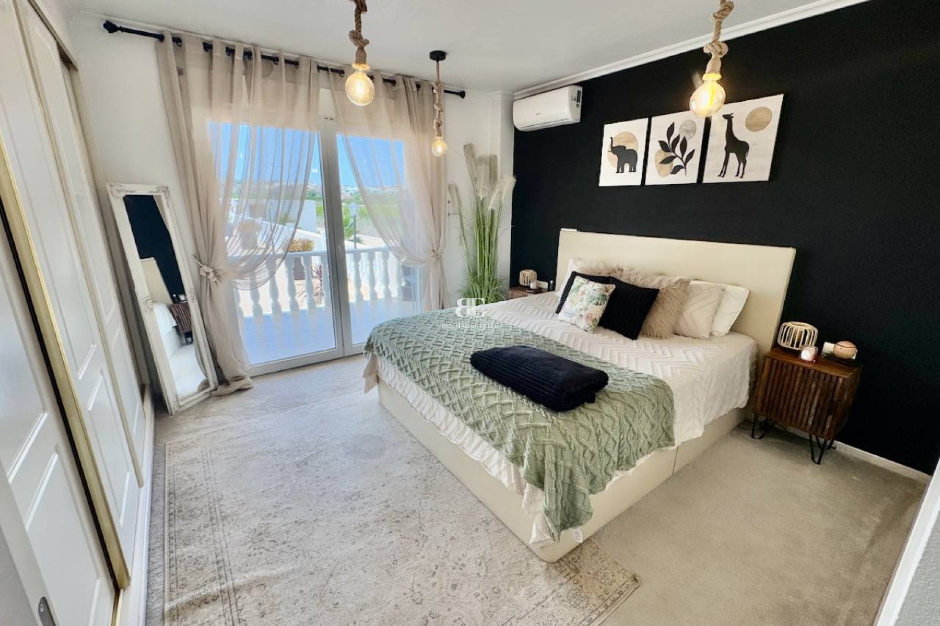 Resale - Villa -
Rojales - Ciudad Quesada