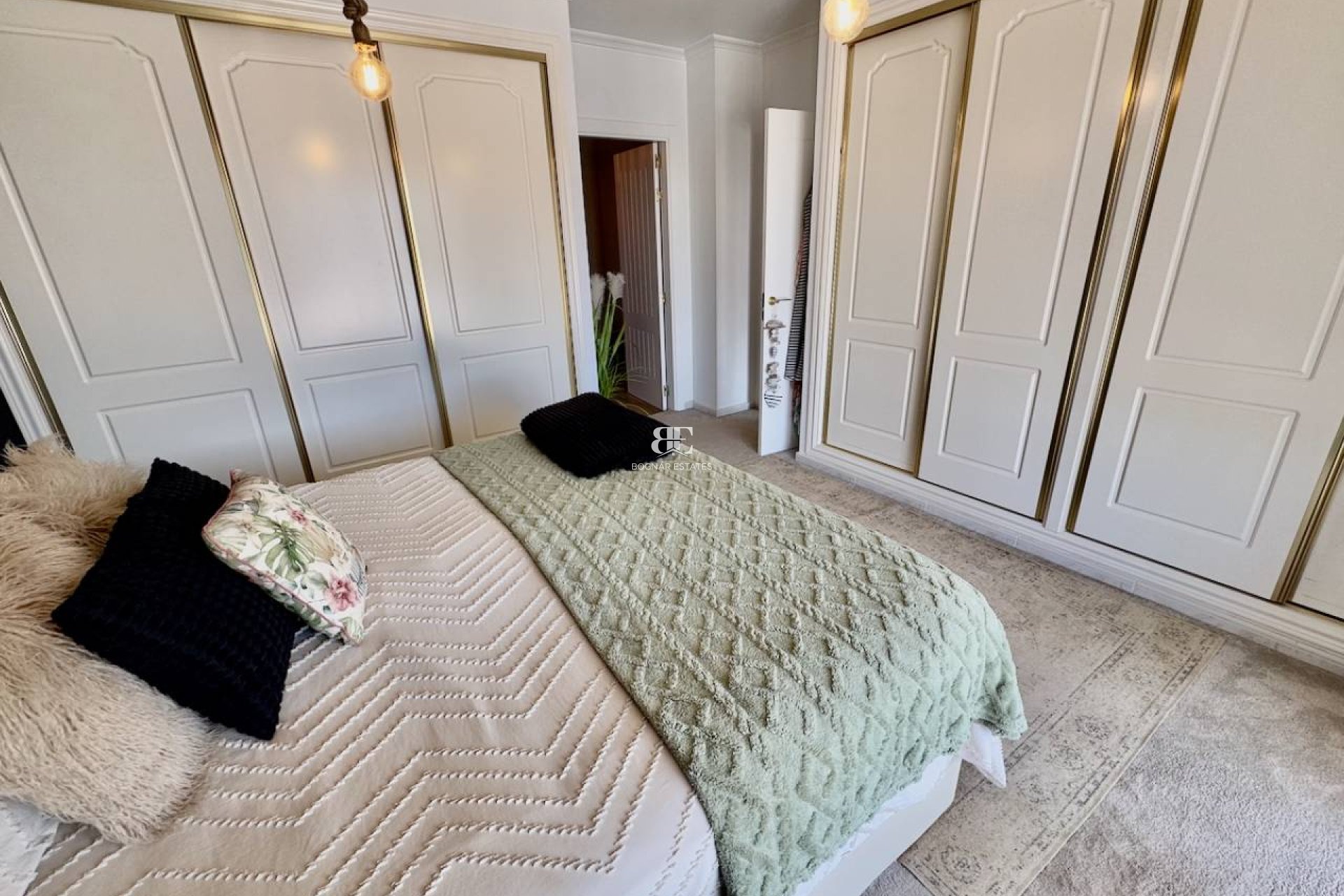 Resale - Villa -
Rojales - Ciudad Quesada