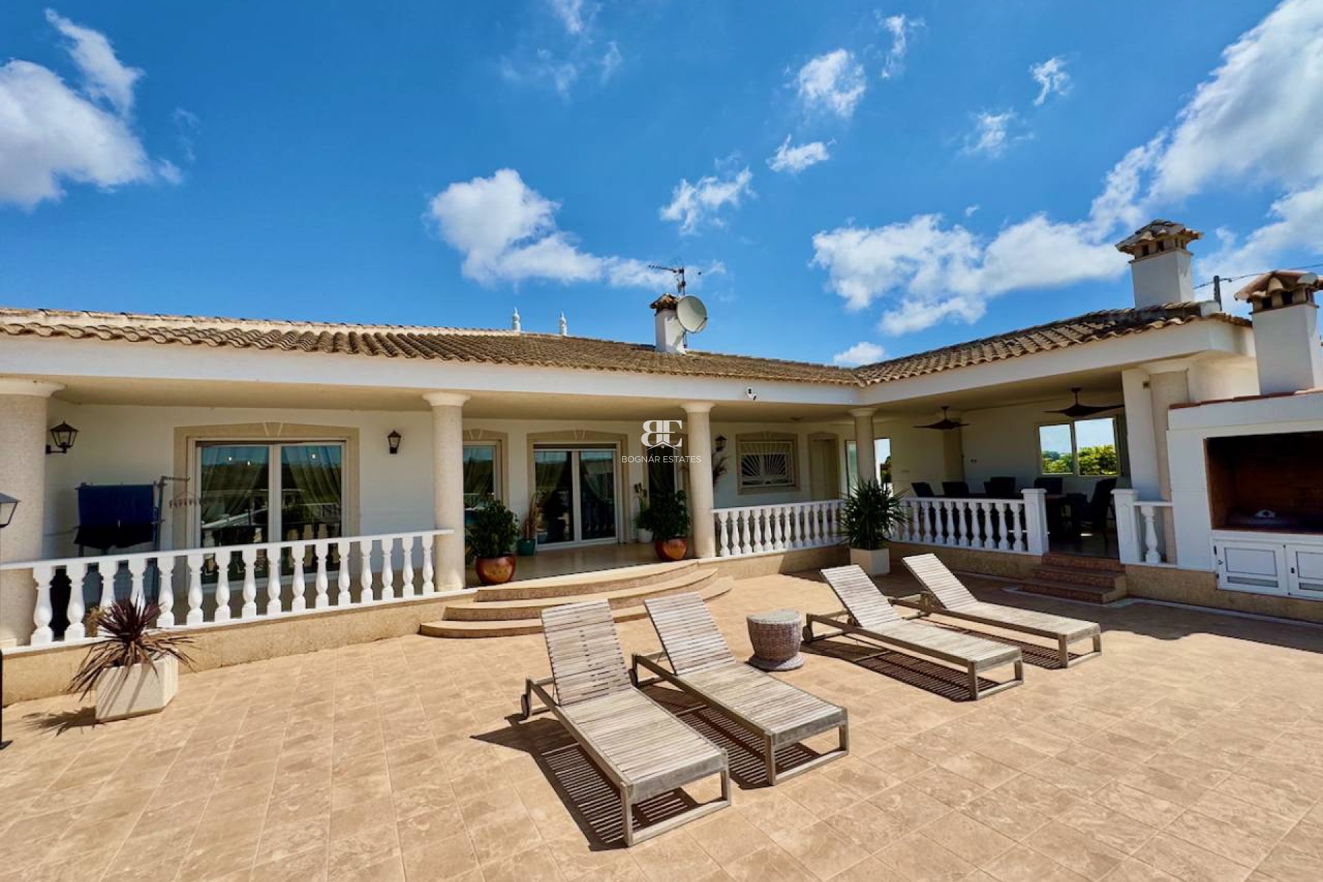 Resale - Villa -
Rojales - Ciudad Quesada
