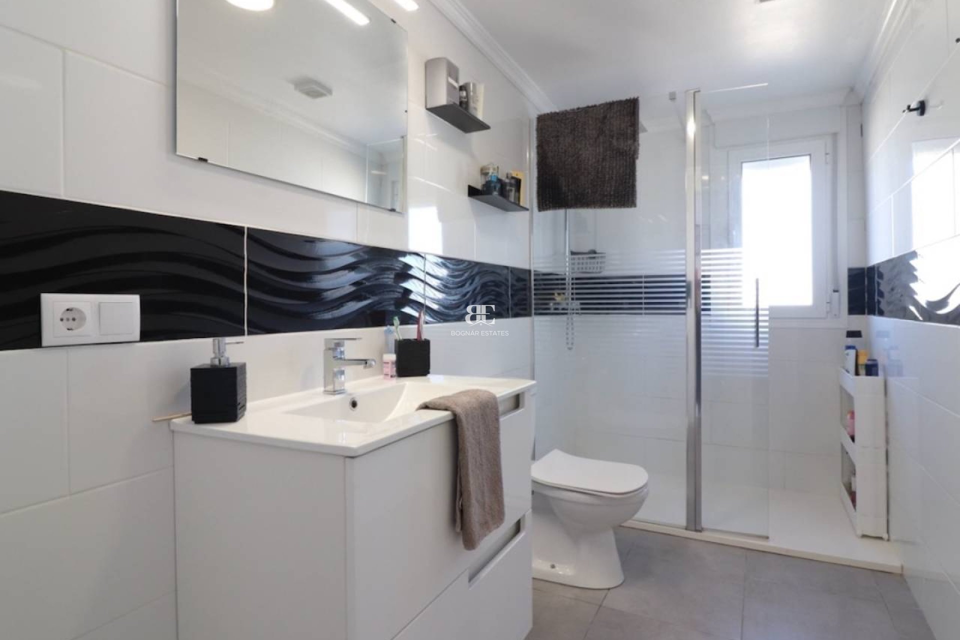 Resale - Villa -
Rojales - Ciudad Quesada