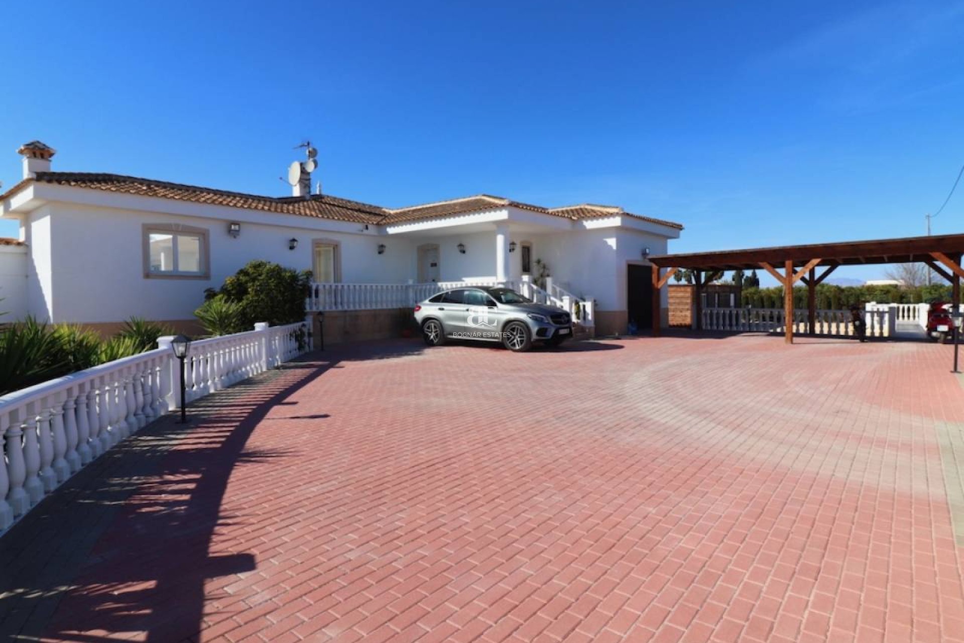 Resale - Villa -
Rojales - Ciudad Quesada