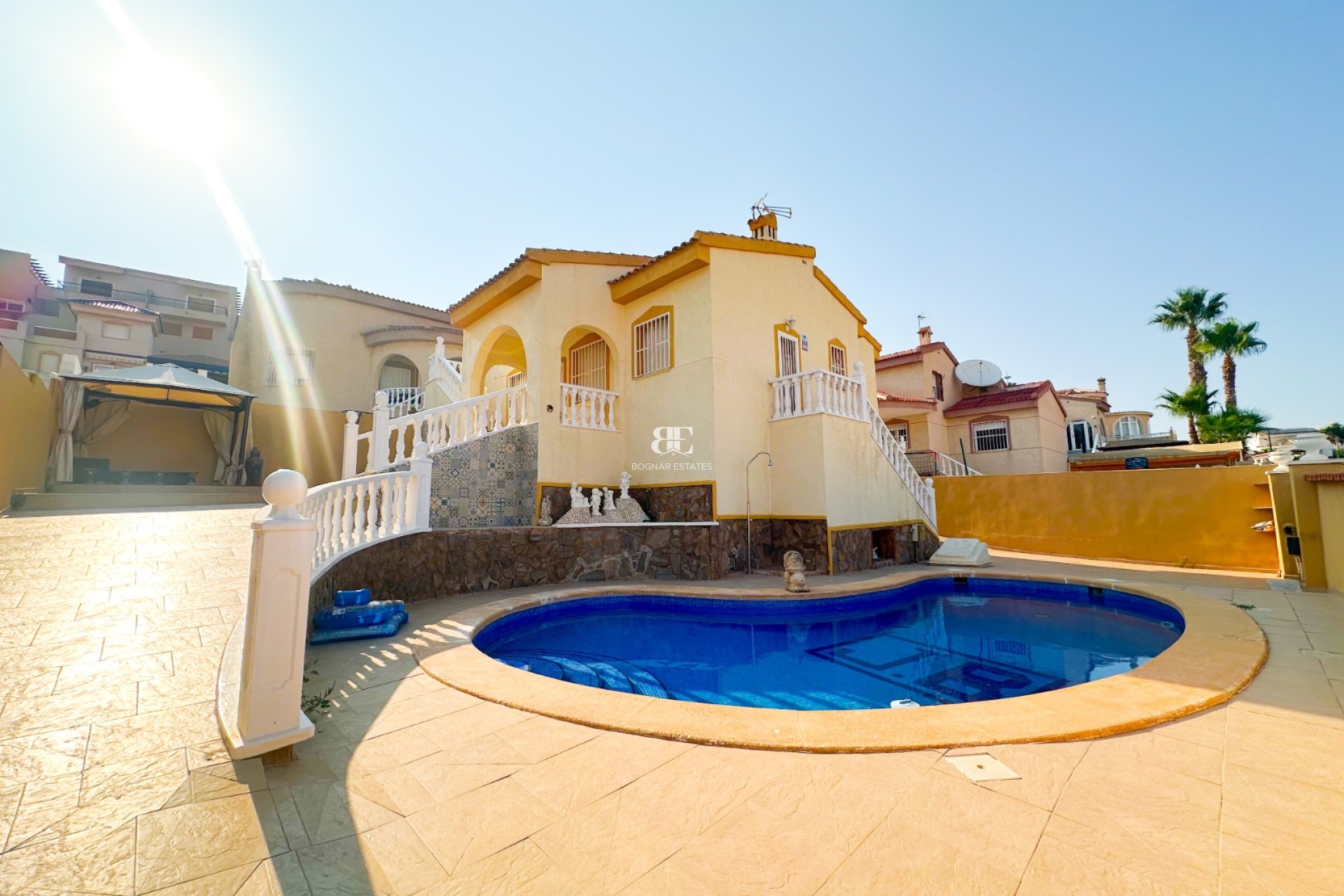 Resale - Villa -
Rojales - Ciudad Quesada