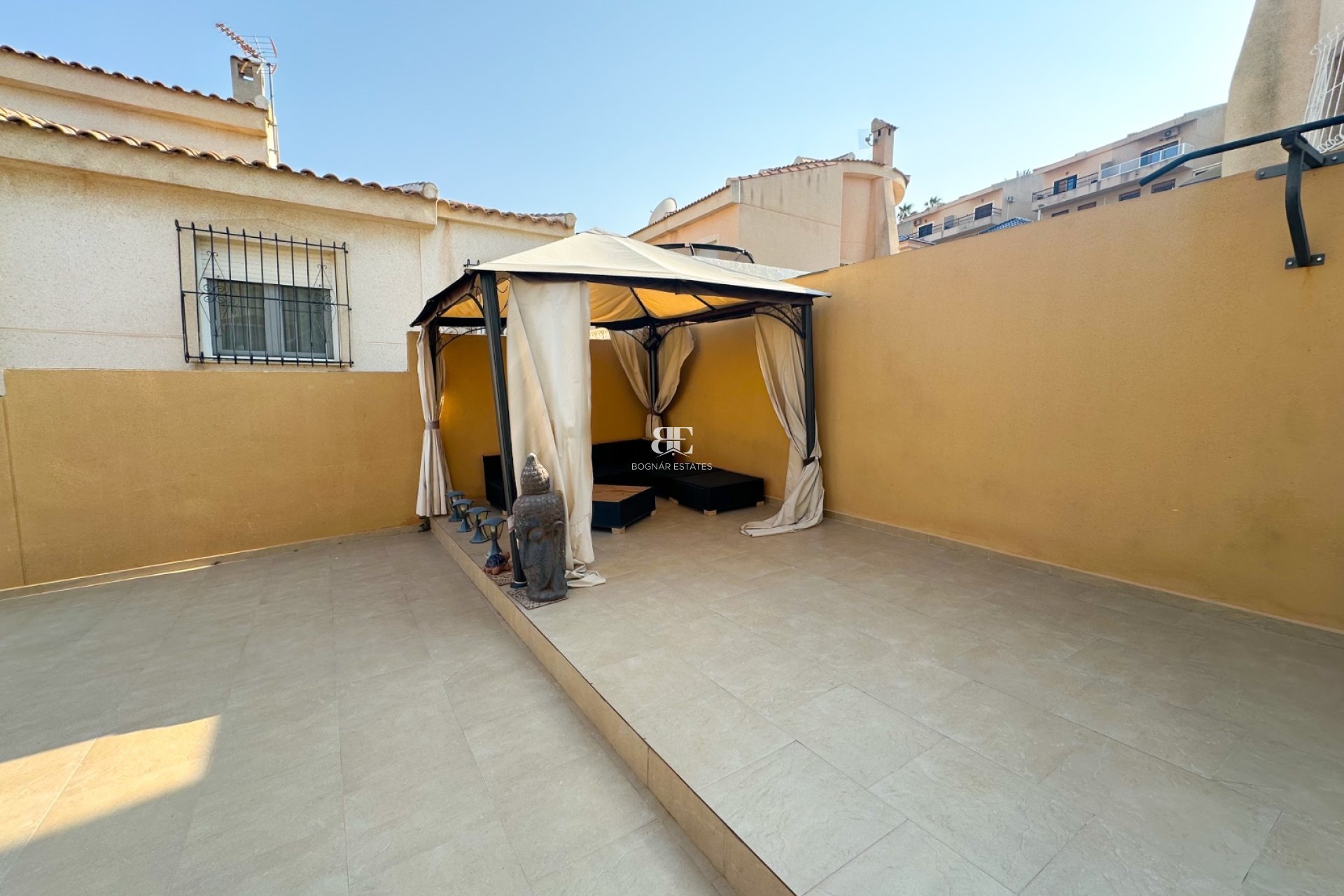 Resale - Villa -
Rojales - Ciudad Quesada