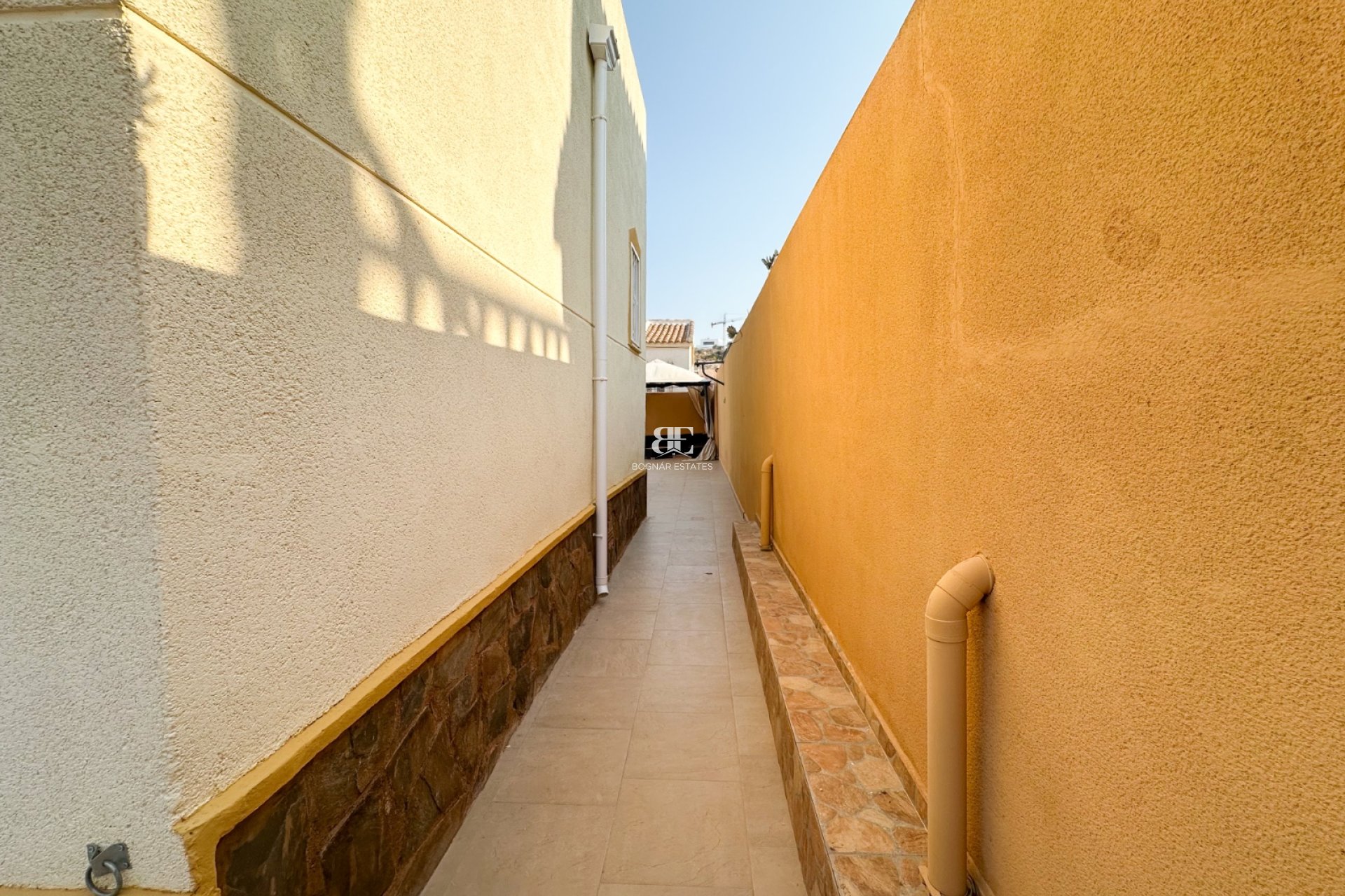 Resale - Villa -
Rojales - Ciudad Quesada