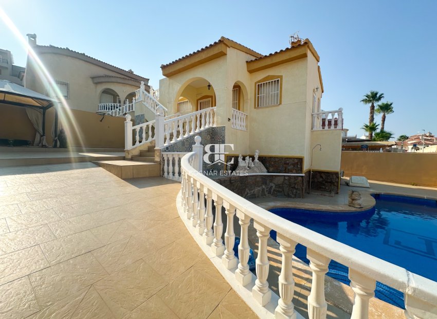 Resale - Villa -
Rojales - Ciudad Quesada