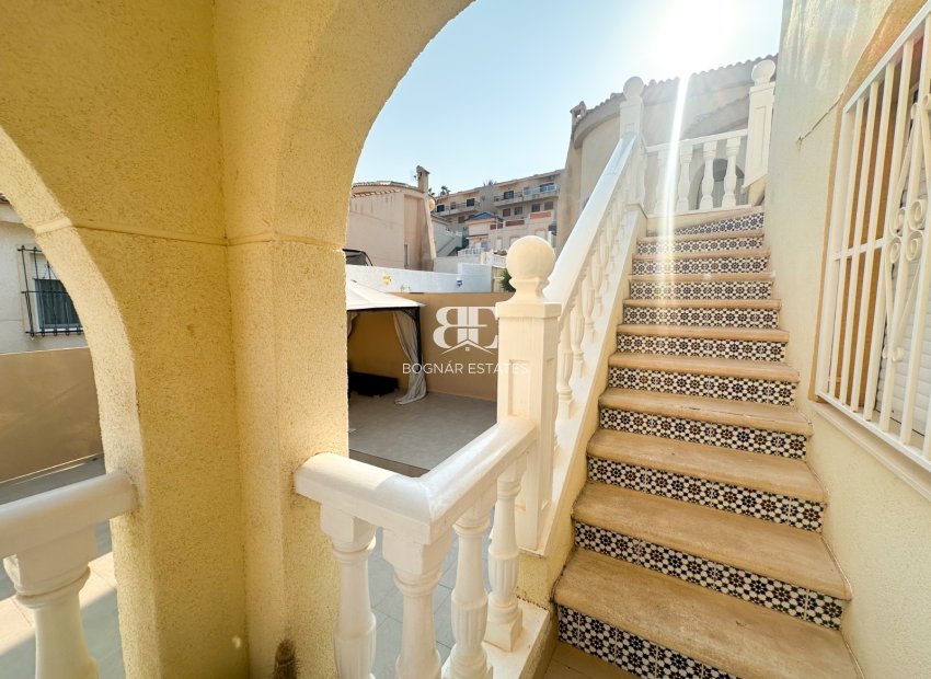 Resale - Villa -
Rojales - Ciudad Quesada