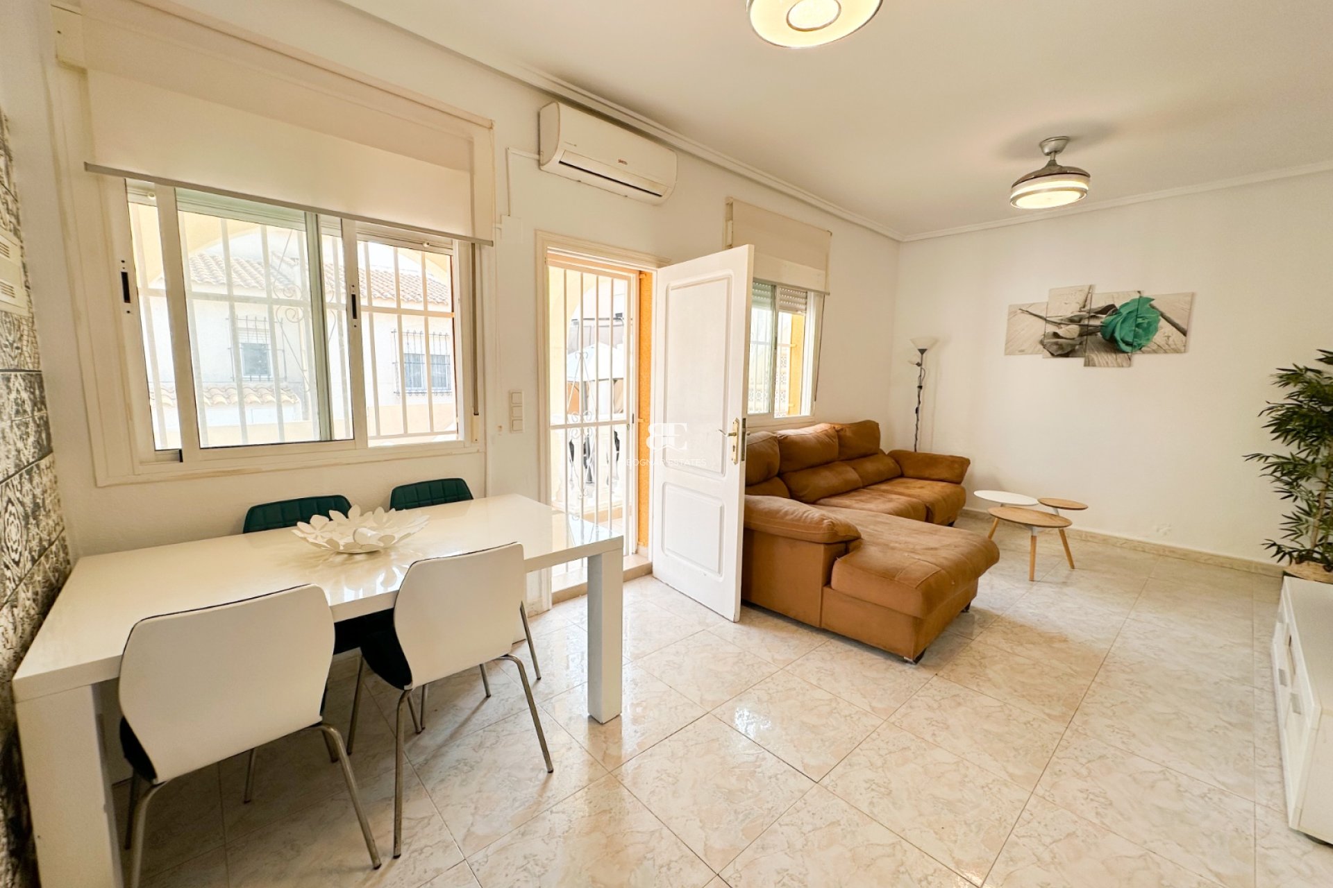 Resale - Villa -
Rojales - Ciudad Quesada