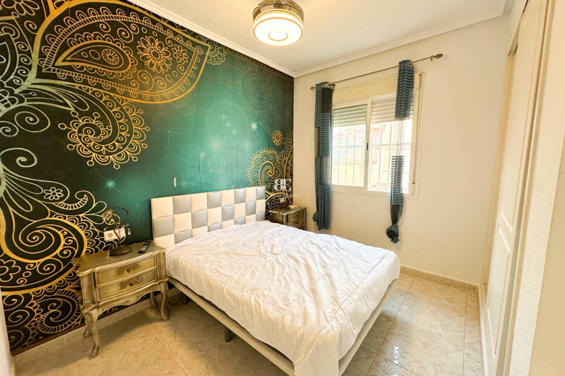 Resale - Villa -
Rojales - Ciudad Quesada