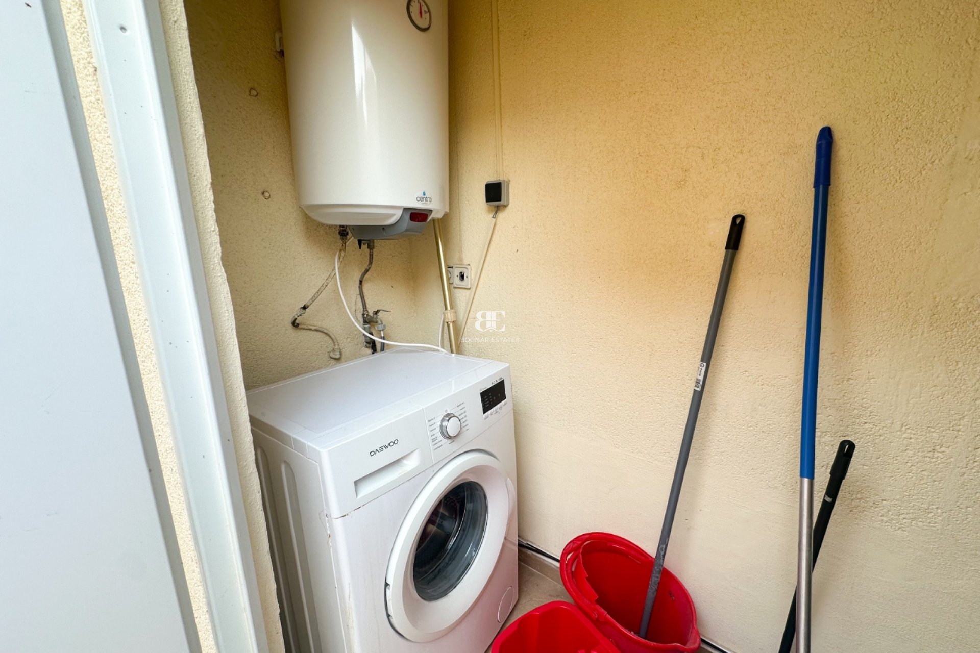 Resale - Villa -
Rojales - Ciudad Quesada