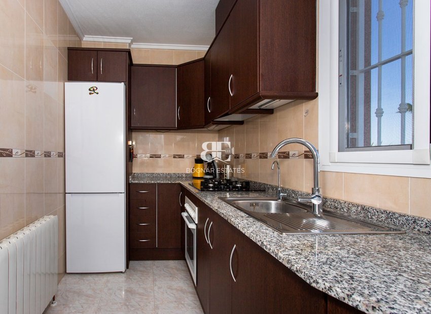 Resale - Villa -
Rojales - Pueblo