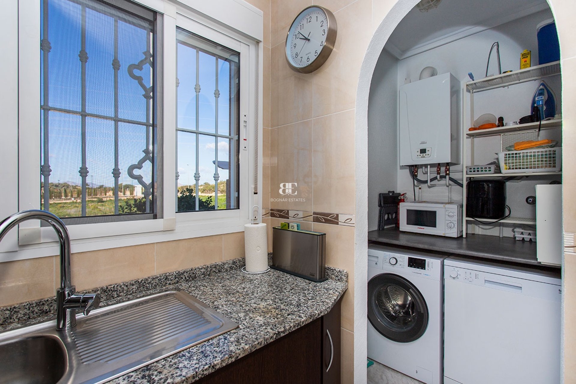 Resale - Villa -
Rojales - Pueblo