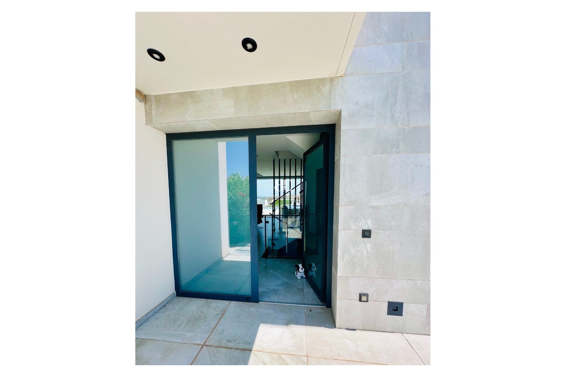 Resale - Villa -
Rojales