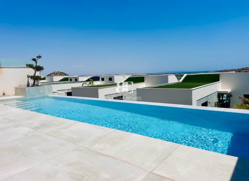 Resale - Villa -
Rojales