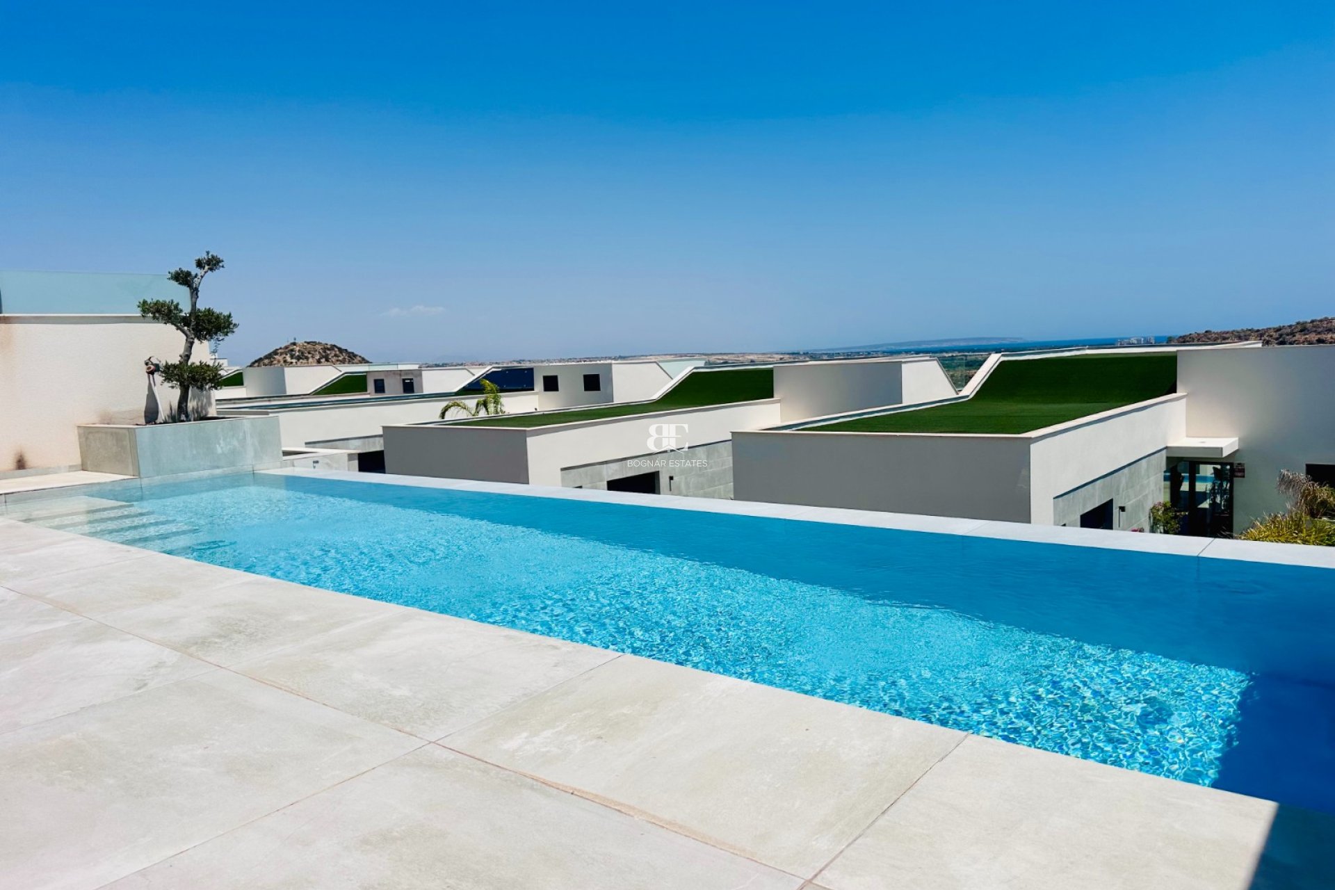 Resale - Villa -
Rojales