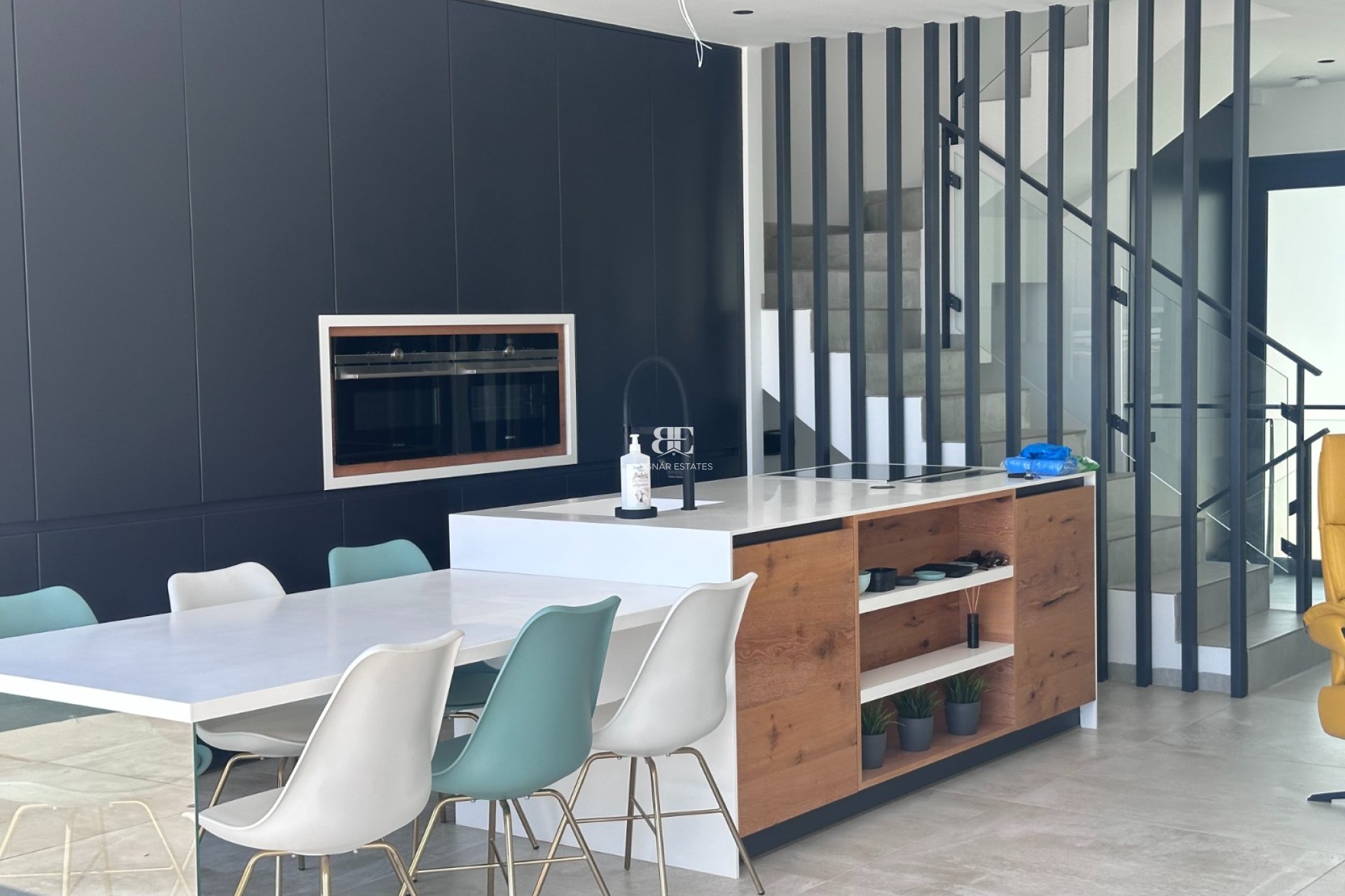 Resale - Villa -
Rojales