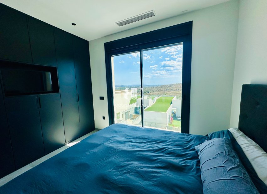Resale - Villa -
Rojales