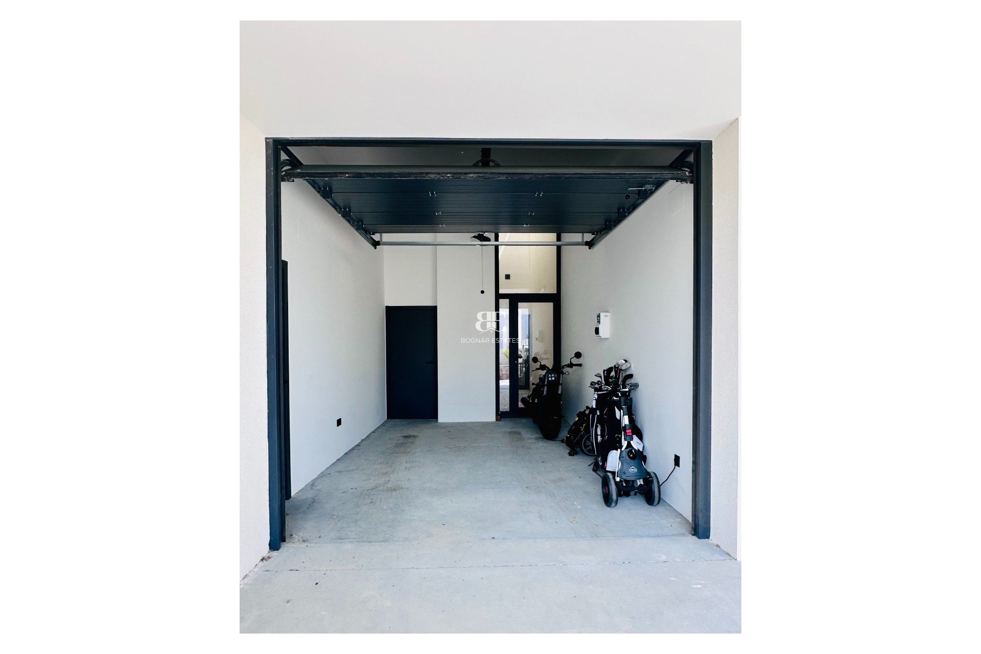Resale - Villa -
Rojales