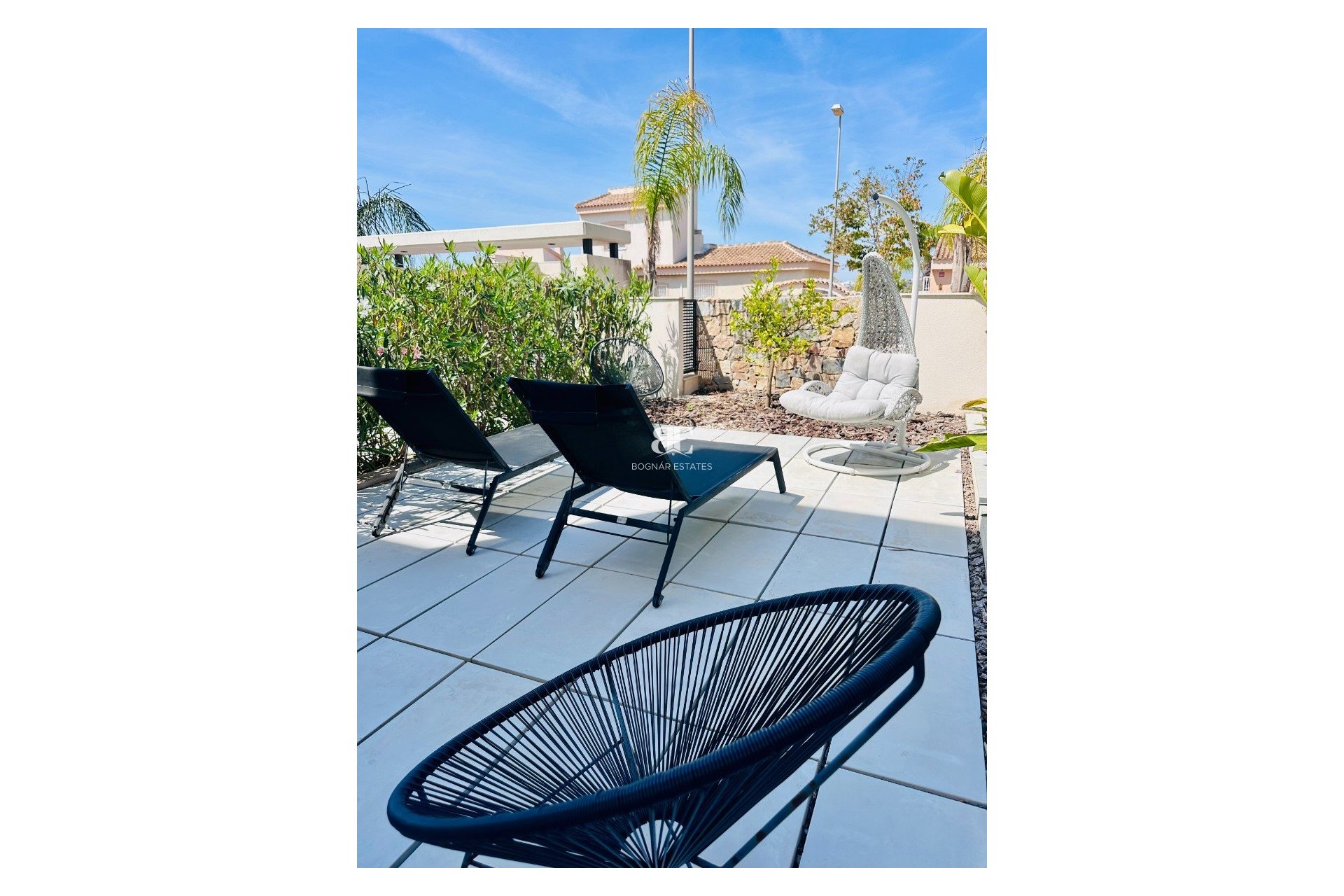 Resale - Villa -
Rojales