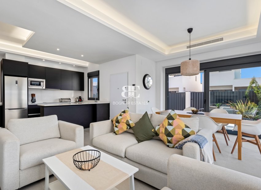 Resale - Villa -
San Fulgencio - La Marina