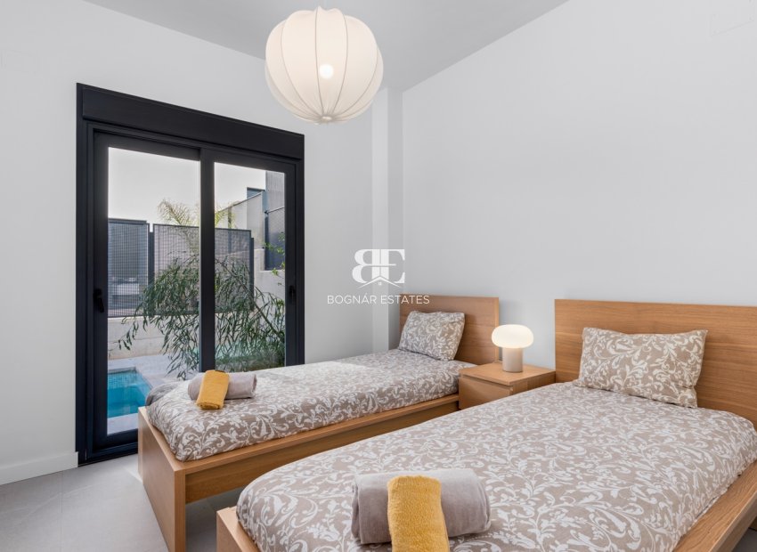 Resale - Villa -
San Fulgencio - La Marina