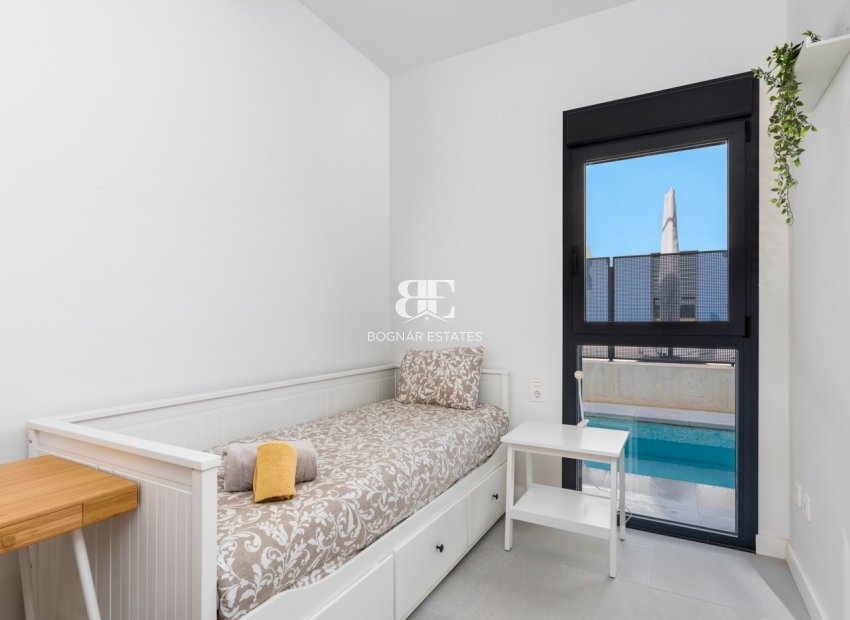 Resale - Villa -
San Fulgencio - La Marina