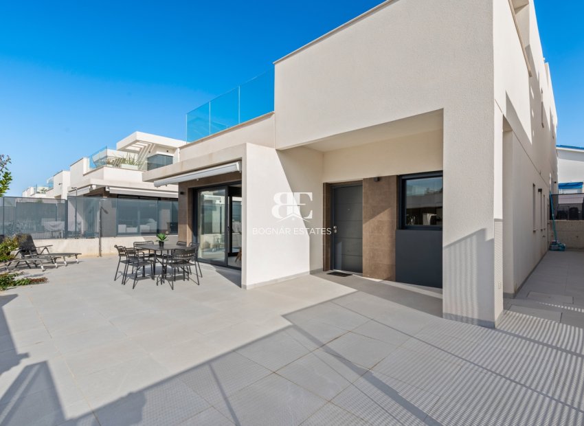 Resale - Villa -
San Fulgencio - La Marina