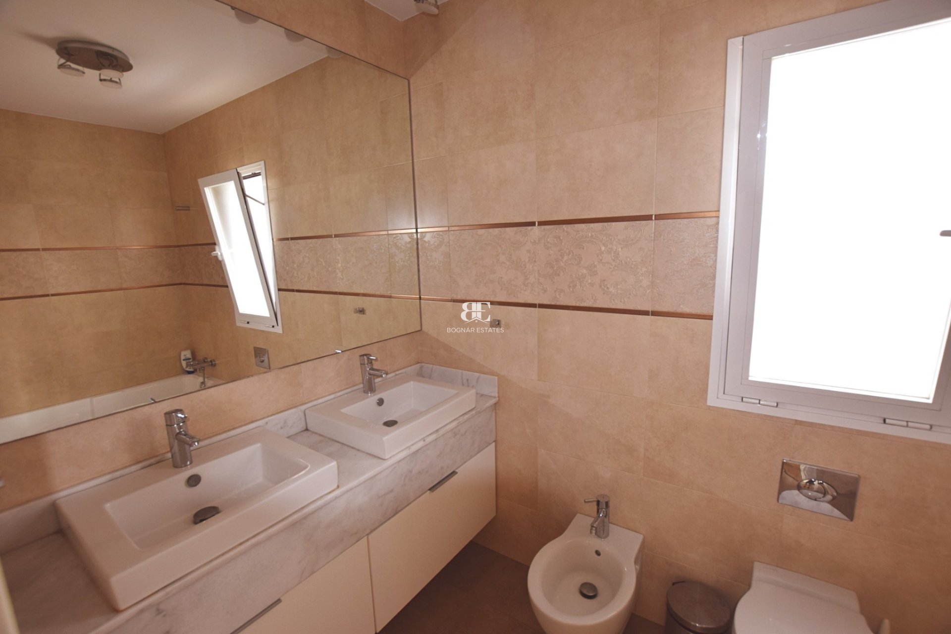 Resale - Villa -
San Fulgencio - La Marina