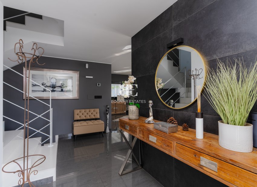 Resale - Villa -
San Fulgencio - La Marina