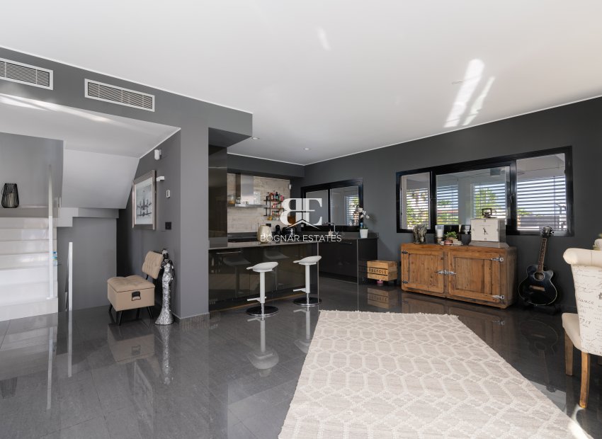 Resale - Villa -
San Fulgencio - La Marina
