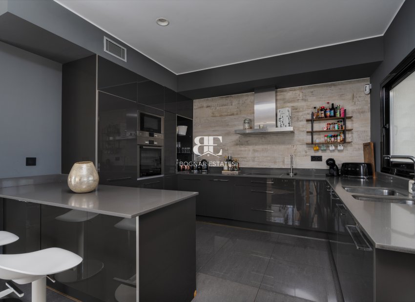 Resale - Villa -
San Fulgencio - La Marina